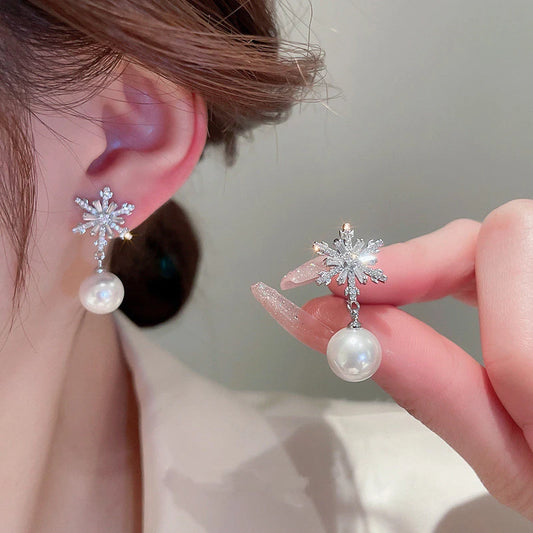 Aesthetic Snowflake Dangle Earrings for Women Sparkling CZ Temperament Crystal Simulated Pearl Earrings Fashion Jewelry