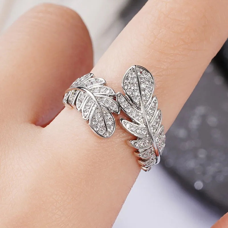 Leaf-shaped Finger Ring Silver Color Paved Brilliant CZ Stone Exquisite Women Accessories Wedding Party Fashion Jewelry