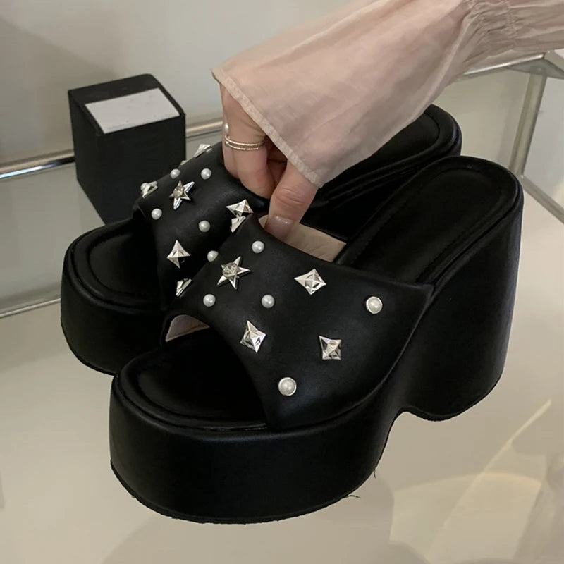 High Quality Cozy Soft Leather Wedges Heels Platform Slipper Women Fashion Metal Rivets Designer Sandal Female Party Shoes