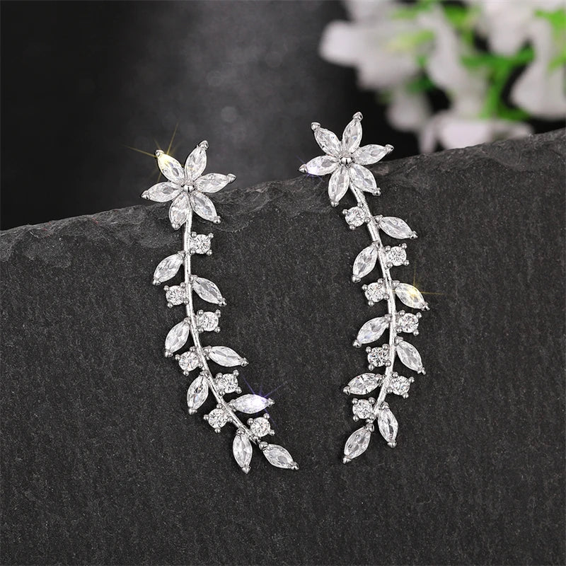 Aesthetic Flower Stud Earrings Climb Ear Earrings Exquisite Women's Ear Accessories with Dazzling CZ New Fashion Jewelry