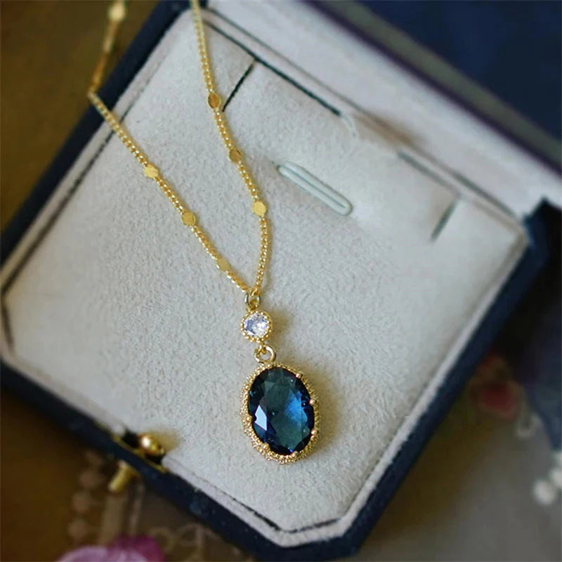 Oval Shape Pendant Necklace Lady Temperament Jewelry Fashion Luxury Gold Color Bright CZ Stone Accessories Gift