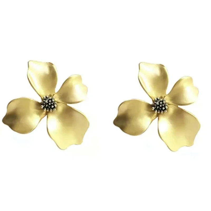 Romantic Women's Gold Color Flower Earrings Simple Stylish Girl Piercing Earrings Vocation Party Aesthetic Female Jewelry - EUFASHIONBAGS