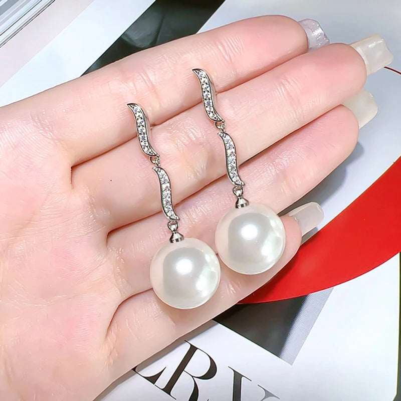 Fashion  Dangling Earrings with Simulated Pearl Elegant Temperament Jewelry for Wedding Bright Zirconia Accessories