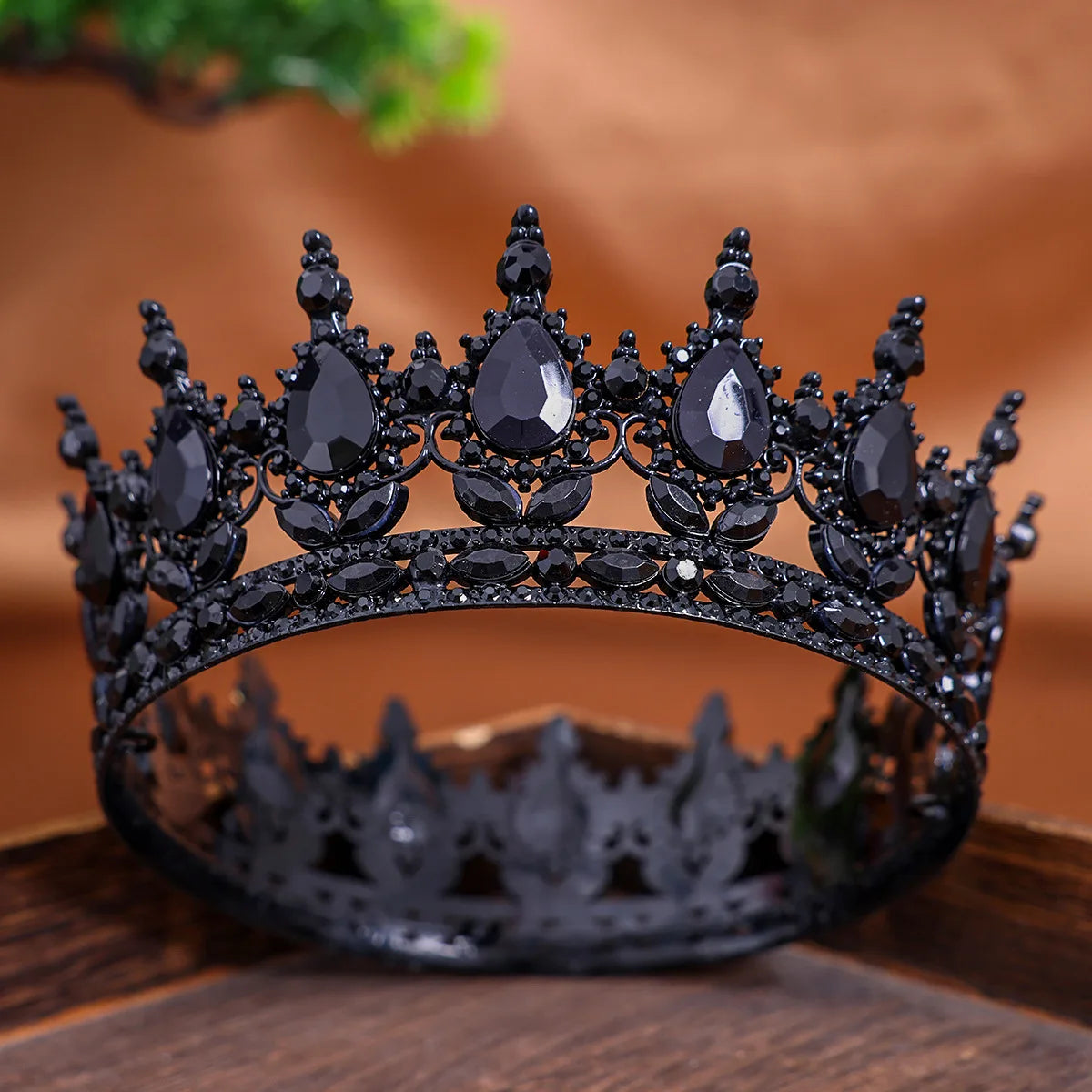 Baroque Royal Queen King Black Crystal Tiaras Crown Women Princess Prom Wedding Tiaras Full Round Diadem Bridal Hair Accessories - EUFASHIONBAGS