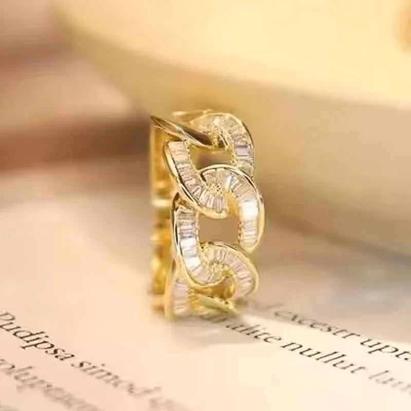 Chain Linked Design Women Rings Special-interested Wedding Accessories Gold Color High-quality Cubic Zirconia Jewelry