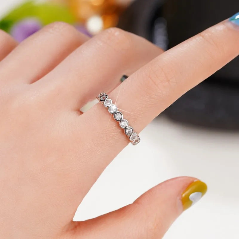 Silver Color Women Thin Rings with Round CZ Stone Simple Exquisite Girl Finger-rings Daily Wear Fashion Versatile Jewelry