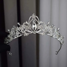 Cargar imagen en el visor de la galería, Baroque Luxury Princess Queen Crystal Bridal Crowns Headwear Rhinestone Diadem Tiaras Women Wedding Crown Hair Dress Accessories