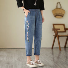 Laden Sie das Bild in den Galerie-Viewer, Spring Summer New Vintage Embroidery Fashion Floral Denim Pants Female Clothing Elastic High Waist