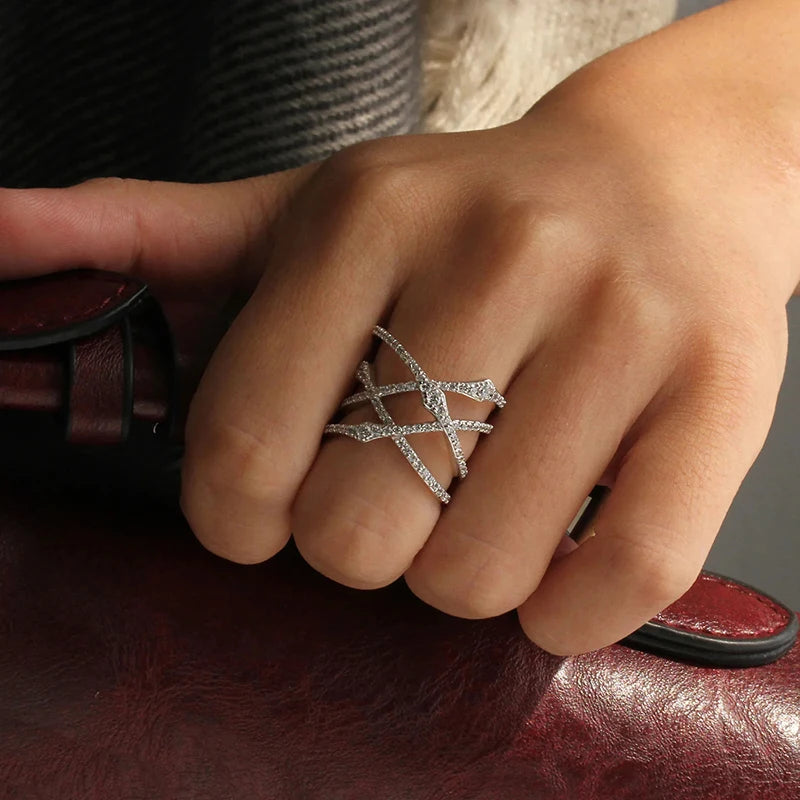 Creative Cross Rings Wide Rings for Women Luxury Wedding Band Accessory Cool Finger Accessories Party New Trendy Jewelry