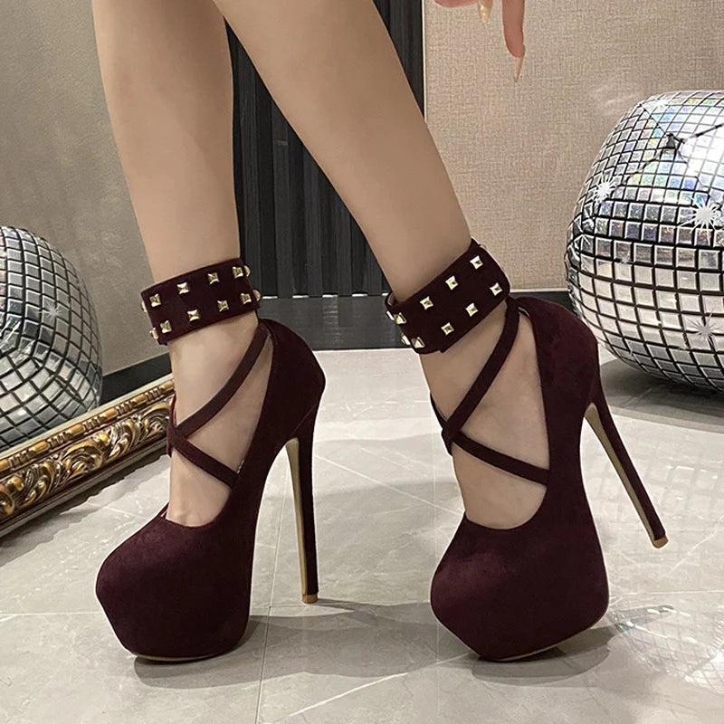 Big Size 43 44 45 Women Pumps Solid Black Round Toe Metal Rivet Ankle Hook Strap Platform High Heels Wedding Banquet Shoes